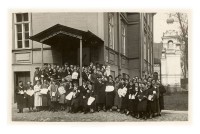 Labdarības akcijas «Baltās puķes diena» dalībnieki